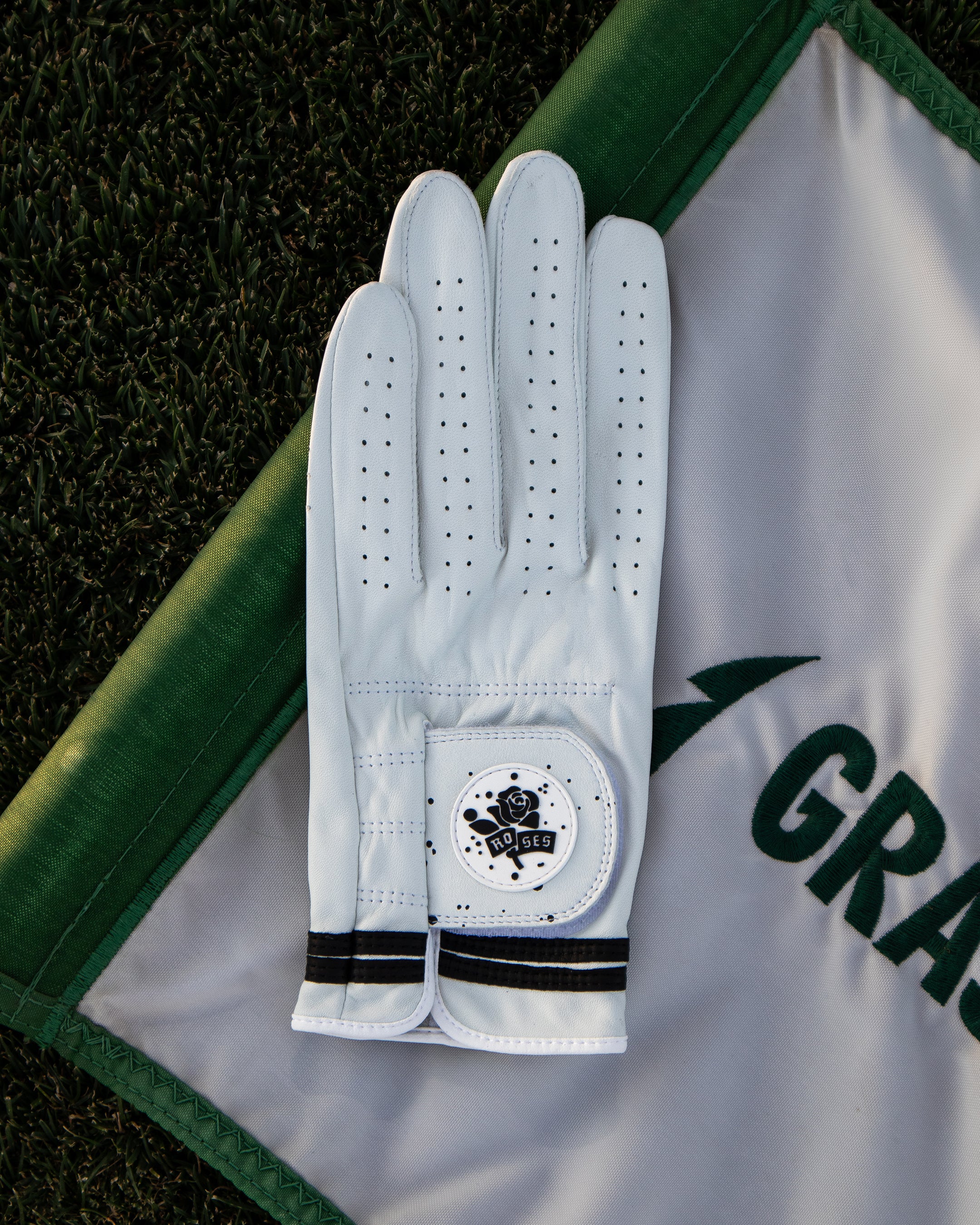 LA Roses Players Glove